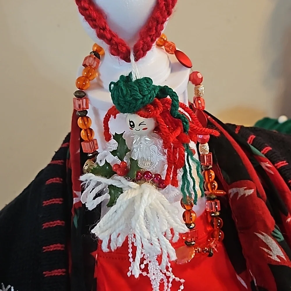 Hand Crafted Crochet Angel Handmade Christmas ornament Upcycled beads white gift - Picture 17 of 17